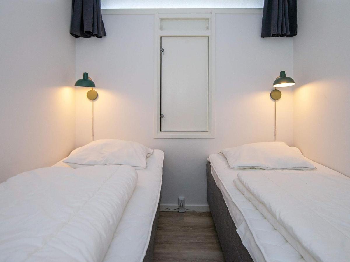 4 Person Holiday Home On A Holiday Park In Fanø エクステリア 写真